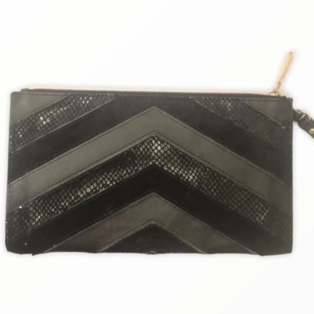 Michael kors black chevron multi texture wristlet